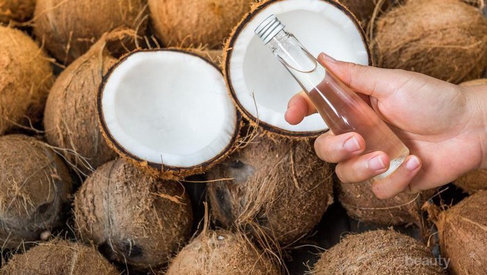 Buat Pori Tersumbat, Alasan Mengapa Sebaiknya Tidak Pakai Minyak Kelapa