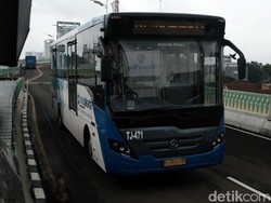 Kapasitas Bus Transjakarta Boleh 100%, Pengguna Kendaraan Pribadi Mau Beralih?