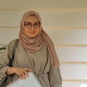 Tips and Trick, Memilih Model Kacamata untuk Hijabers Pipi Tembam
