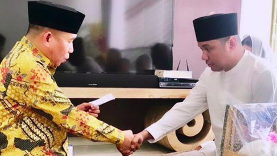 Kalina Oktarani dikatakan telah sah menikah dengan Insank Nasruddin, yang berprofesi sebagai pengacara.