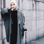 [FORUM] Untuk cewek mungil, bagusnya pake cardigan panjang atau pendek ya...