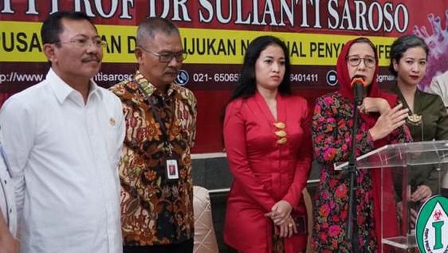 Pasien 02 yang telah sembuh dari Covid-19 corona menyatakan isolasi diri di rumah maupun RS diperlukan sebagai bentuk kepedulian diri dan lingkungan sekitar.