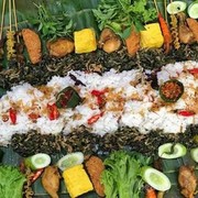 Mau Makan Nasi Liwet Enak di Jakarta? Mampir ke 5 Tempat Ini Aja!