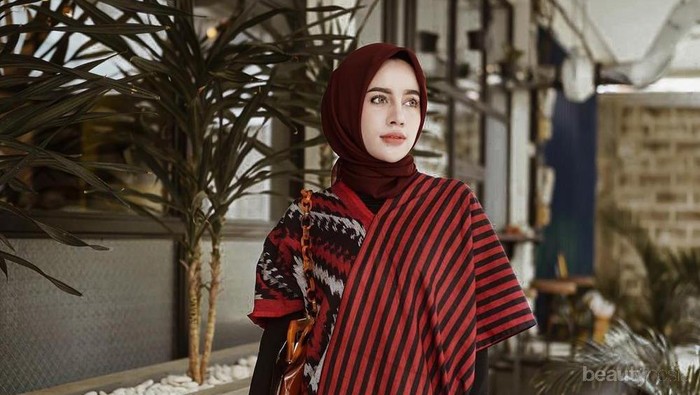 Hijab Modern dengan Sentuhan Etnik, Lihat Inspirasinya dari 5 Hijabers Stylish Ini