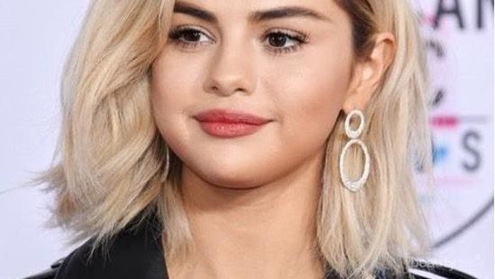 Pilihan Gaya Rambut Terbaik untuk Si Wajah Bulat