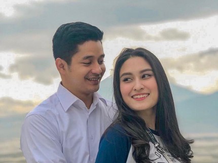 7 Foto Angbeen Rishi & Adly Fairuz, Tak Direstui Sampai Polisikan Ibu Sendiri