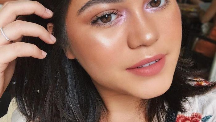 Cara Memakai Bronzer dengan Benar untuk Hasil yang Sempurna