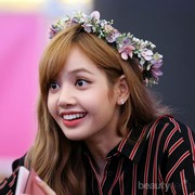 7 Fakta Unik Lisa Blackpink, Punya Ayah Seorang Chef Internasional!