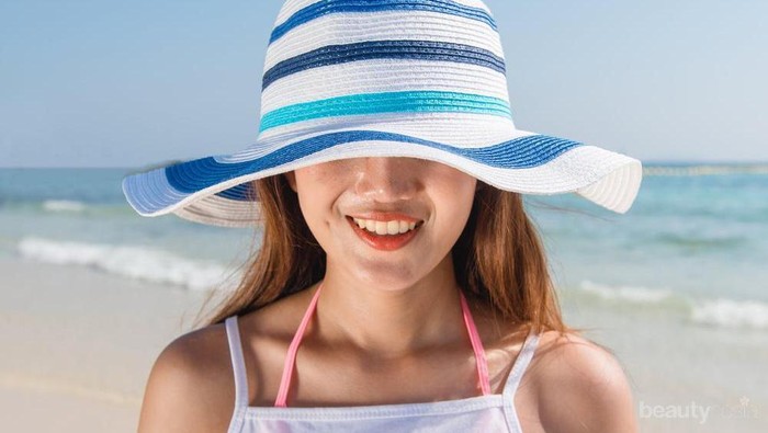 4 Hal Ini Sering Jadi Penyebab Kamu Malas Pakai Sunscreen? Sekarang Ada Solusinya Kok!