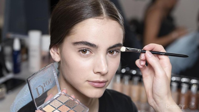 5 Produk Makeup Dior yang Layak Dicoba untuk Wajah Secantik Meghan Markle