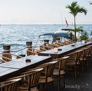 5 Restoran Sea Food di Jakarta dengan View Menawan, Pas untuk Dinner Bareng Pasangan!