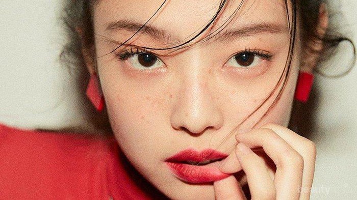 Tegas dan Berani, Definisi Lipstik Merah Jennie BLACKPINK