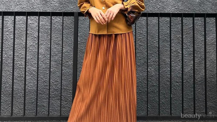 Tren 2019, Padupadan Rok Plisket Panjang Kece ala Selebgram Rizky Amelia 'Amaliaelle