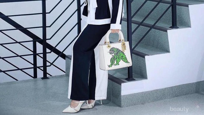 Gaya Mewah dan Berkelas Selebgram Salmafina Sunan yang Bikin Greget Sebelum Lepas Hijab