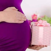 8 Hadiah Terbaik & Bermanfaat untuk Ibu Hamil
