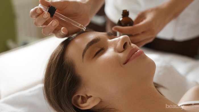 Lakukan Secara Rutin, Ini 6 Manfaat Facial yang Kamu Dapatkan