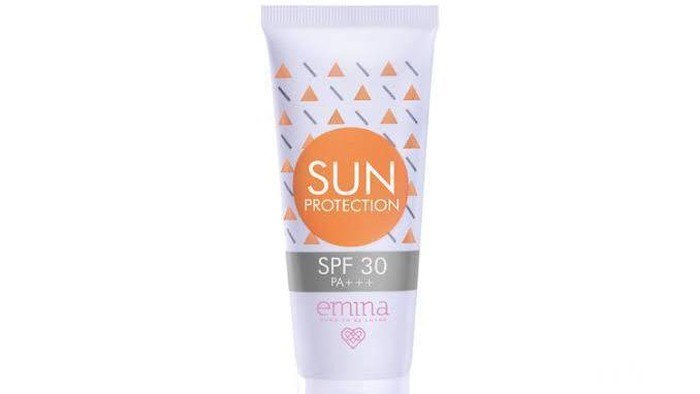 #FORUM Katanya sunscreen bakal hilang karena keringat dan harus dioles setiap 2 jam sekali?