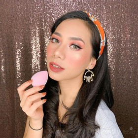 Bagaimana Cara Memilih Warna Foundation yang Tepat?