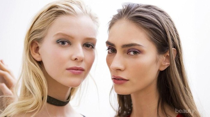 Nggak Perlu Filter Foto, Trik Makeup Ini Buat Wajah Bulat Tampak Tirus