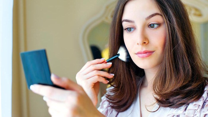 Jangan Salah Pilih, Ini 5 Rekomendasi Foundation untuk Kulit Berminyak dan Berjerawat