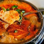 Resep Makanan ala Korea 'Sundubu Jjigae' yang Pedasnya Gak Nanggung-nanggung!