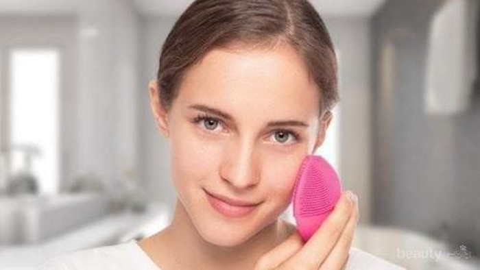 Biar Bersih Maksimal, Coba 5 Alat Pembersih Wajah Rekomendasi Beautynesia Ini