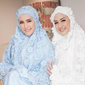 5 Jenis Bahan Mukena Terbaik yang Nyaman dan Gak Bikin Panas