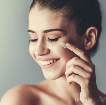 img-title Moisturizer, Cream Wajah yang Aman untuk Lawan Tanda Penuaan