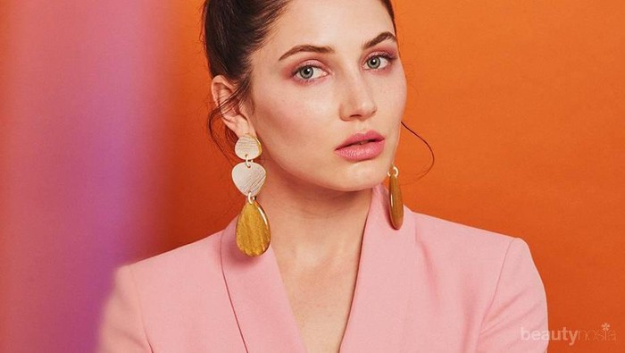 Tips Makeup: Baby Pink Monochromatic, Tampilan Fresh & Flawless ke Kantor Saat Ramadan