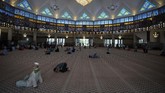 FOTO: Malaysia Tetapkan Lockdown hingga Akhir Maret Perdana Menteri Malaysia, Muhyiddin Yassin menetapkan lockdown (pembatasan wilayah) selama dua pekan terhitung mulai 18 hingga 31 Maret 2020.