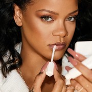 #NEWS: Rihanna Segera Rilis Skincare Bernama 'Fenty Skincare'