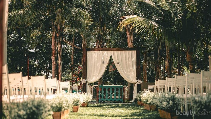 Tetap Nyaman dan Cantik! Tips Memilih Gaun Pengantin untuk Pernikahan Outdoor