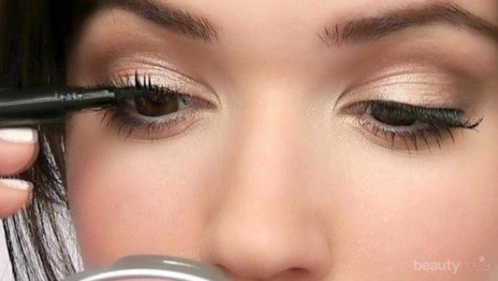 Rekomendasi 5 Maskara Terbaik Untuk Bulu Mata Lebat Dan Lentik 6 Maybelline New York Great Lash Clear Mascara