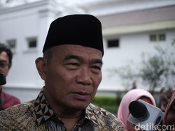 Teguran Muhadjir Bikin Penyaluran Bansos di DKI Makin Rapi