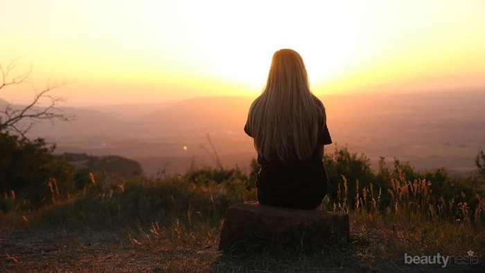 5 Cara Ini Ampuh Melupakan Sakit Hati Paska Putus Cinta, Be Happy Ladies!