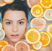 3 Alasan yang Bikin Kamu Malas Pakai Skincare, Cepat Atasi Yuk!