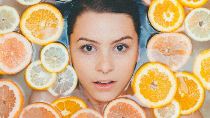 3 Alasan yang Bikin Kamu Malas Pakai Skincare, Cepat Atasi Yuk!