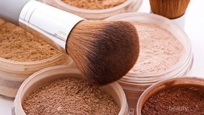 5 Rekomendasi Bedak Tabur Lokal untuk Wajah Matte dan Segar Seharian
