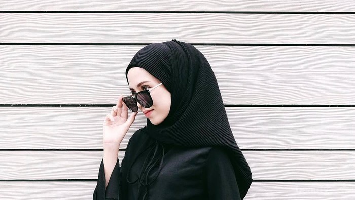 Wajib Tahu! Ini Dia Bahan Hijab yang Tetap Nyaman Dipakai Musim Panas