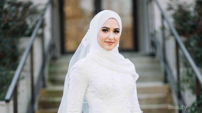 Jadi Ratu Sehari, 5 Inspirasi Gaun Pengantin Berhijab yang Mewah dan Cantik