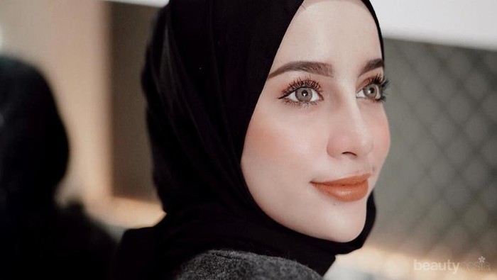 Tips Makeup: Cara Contour Wajah untuk yang Pakai Hijab