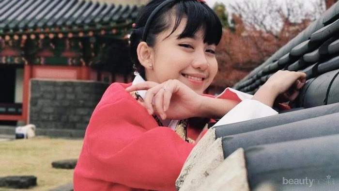 7 Potret Cantik Ghea Indrawari Liburan di Korea, Menggemaskan!