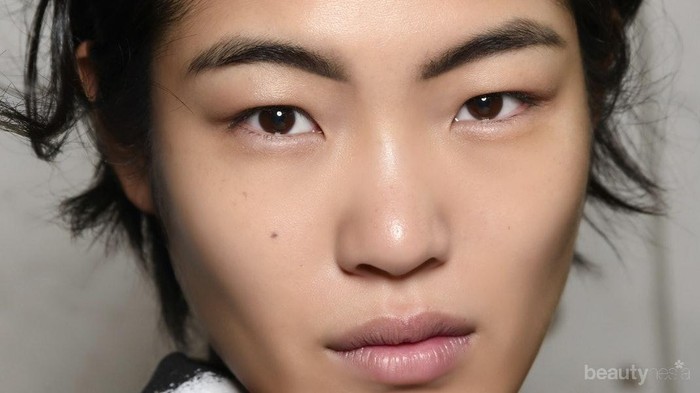 5 Trik Samarkan Keriput dengan Makeup, Tampak 10 Tahun Lebih Muda!