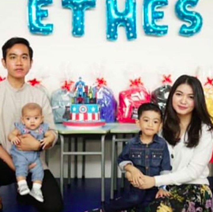 <p>Selamat ulang tahun keempat ya Jan Ethes. Semoga panjang umur dan sehat selalu!</p>