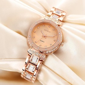 Cantik nan Elegan! 5 Jam Tangan Wanita dari Brand Ternama Ini Wajib Kamu Punya