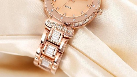 Cantik Nan Elegan 5 Jam Tangan Wanita Dari Brand Ternama Ini Wajib Kamu Punya