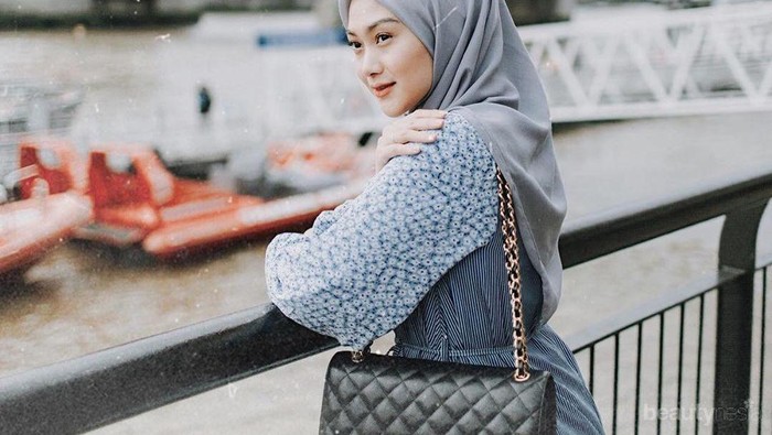 Tips Nyaman Berhijab Saat Traveling Tips Nyaman Berhijab Saat Traveling