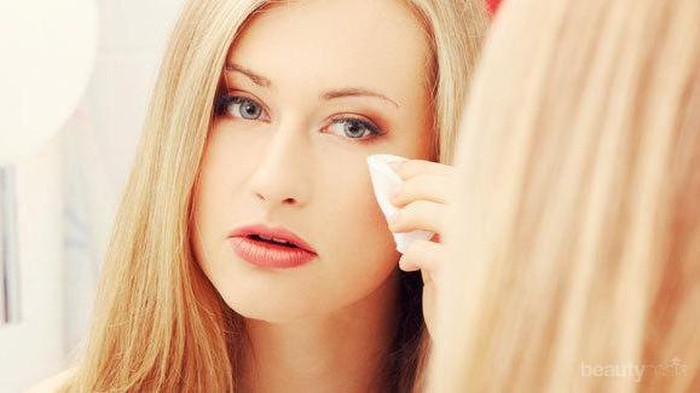 Tips Mencegah Mata Berair Saat Pakai Makeup