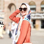 [FORUM] Luna maya jualan hijab pulang dari umroh, harganya kok mahal banget ya?