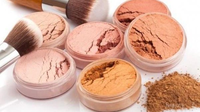 Tampak Sepele, Ini 4 Kesalahan yang Sering Terjadi Saat Memakai Bedak Tabur